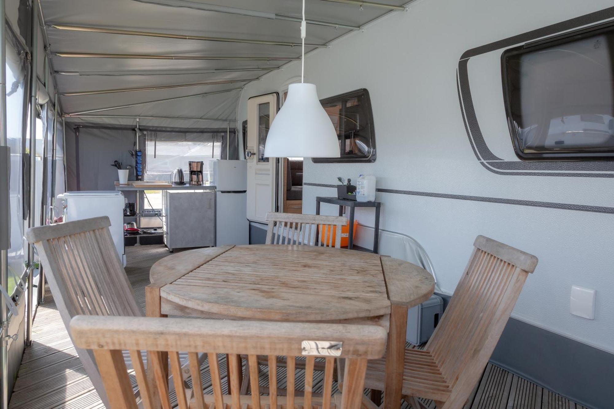 Wohnwagenvermietung / Sylt Campingplatz *